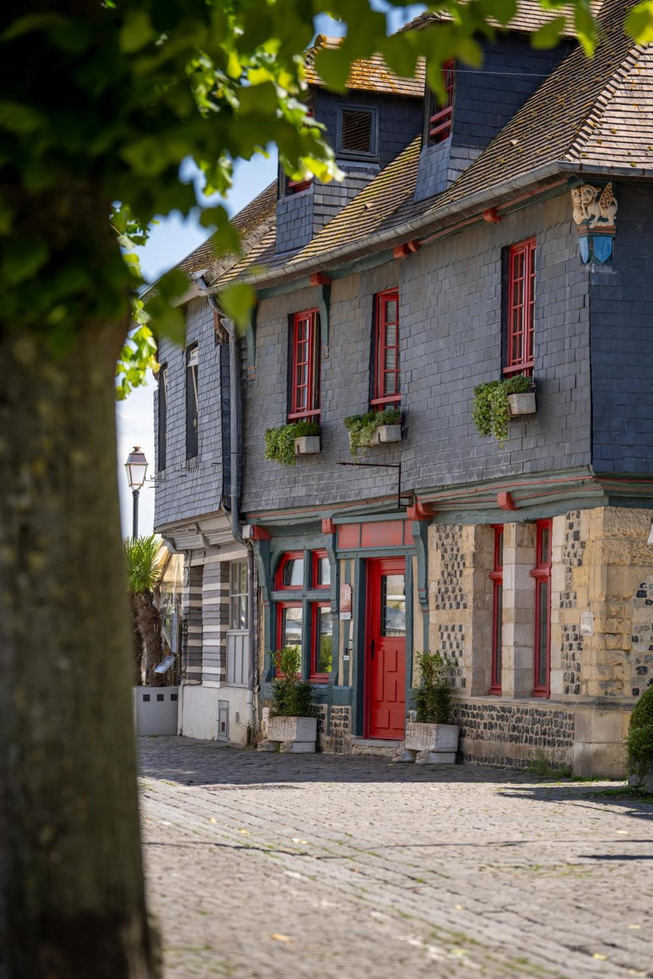 L'Absinthe Hotel Онфлёр Экстерьер фото